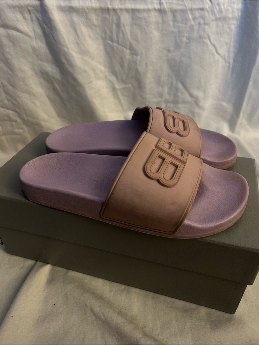 Balenciaga Lilac Pool Slide Sandal - Picture 3 of 6